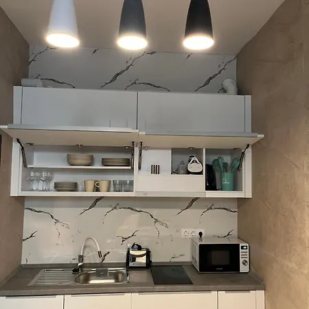 S8 Downtown With Optional Garage Apartman
