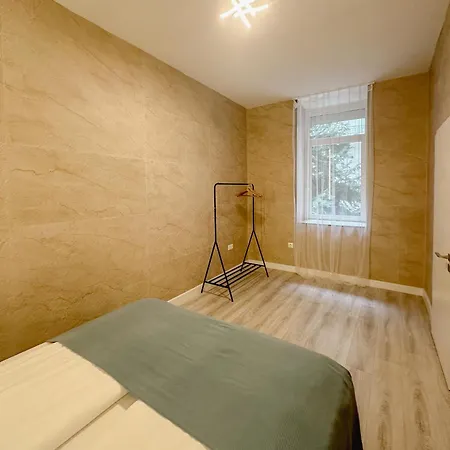 Apartmán S8 Downtown With Optional Garage *